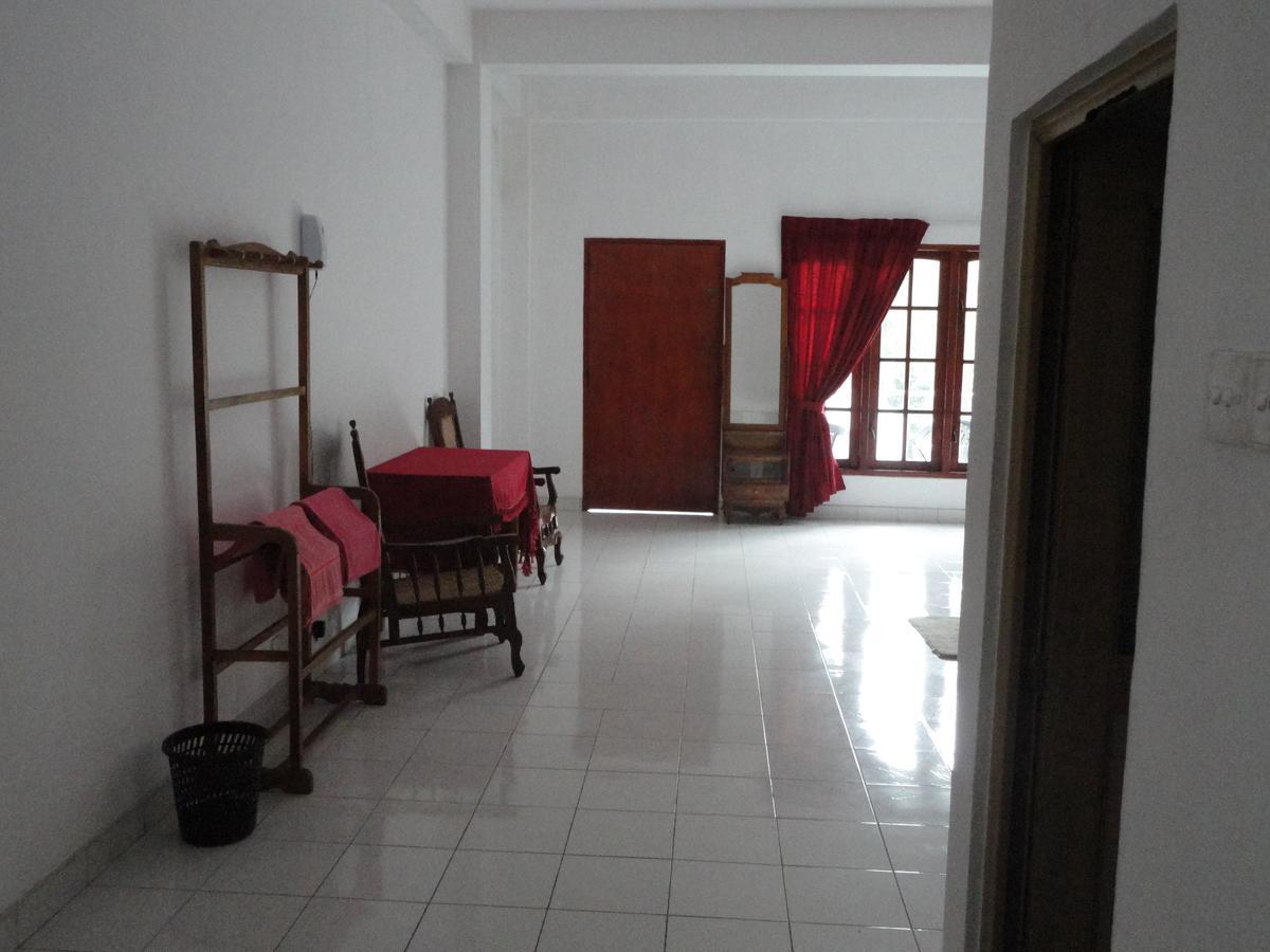 White Elephant Hotel Maskeliya Room photo